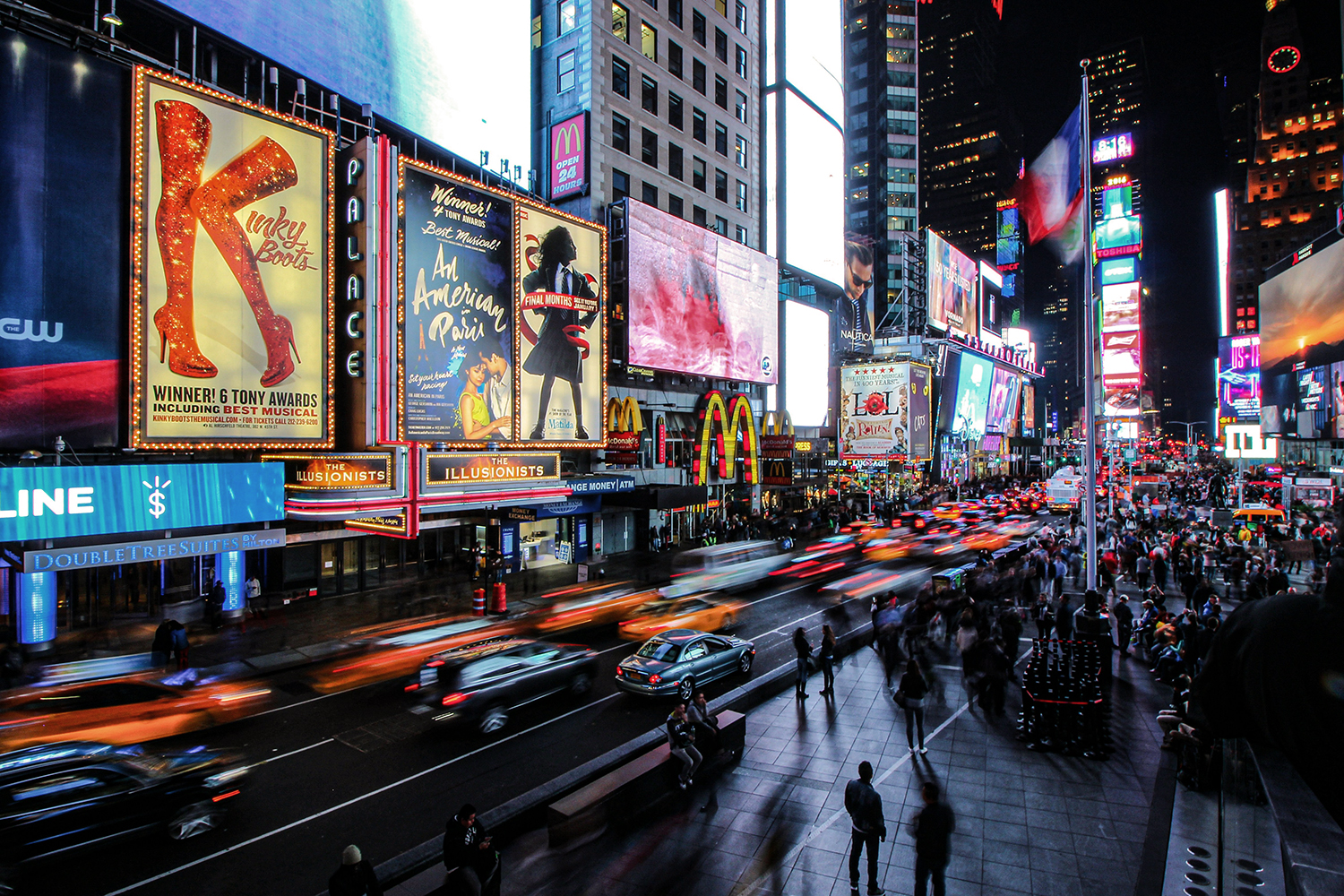 New York, meilleurs hôtels à Times Square : Effervescence de Times Square dans la nuit