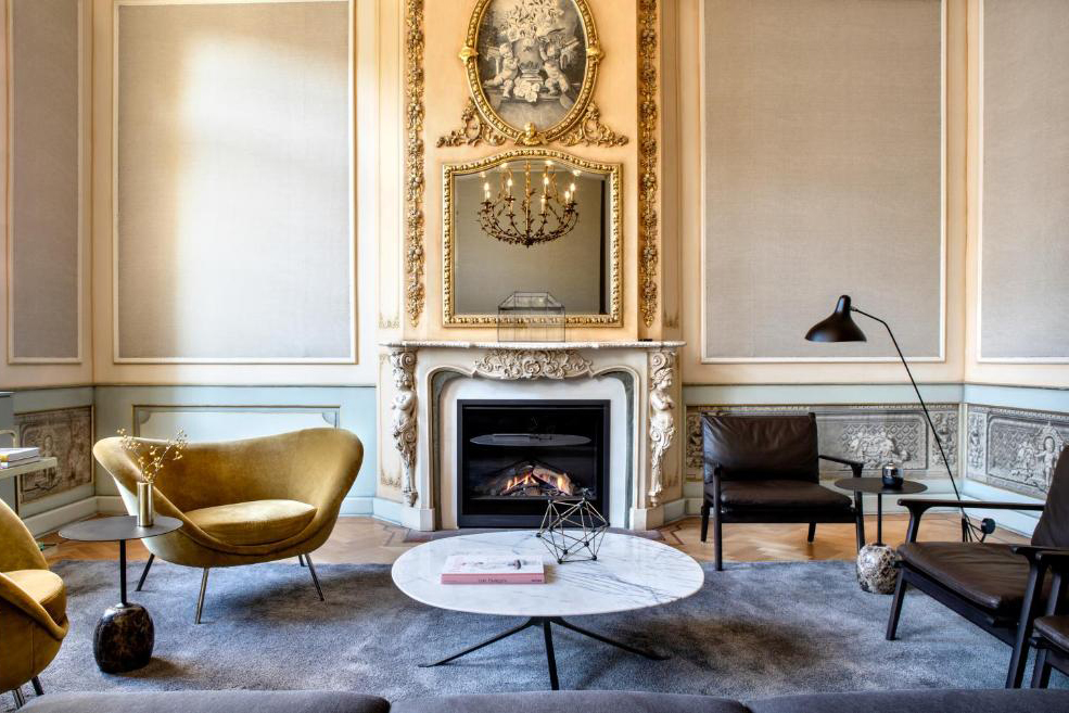 Les meilleurs hôtels à Gand ou Gent en Belgique : Coin salon avec cheminée au Pillows Grand Boutique Hotel Reylof