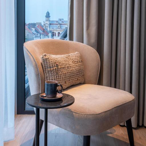 Les meilleurs hôtels à Gand ou Gent en Belgique : Coin salon avec vue au One Two Four Hotel & Spa